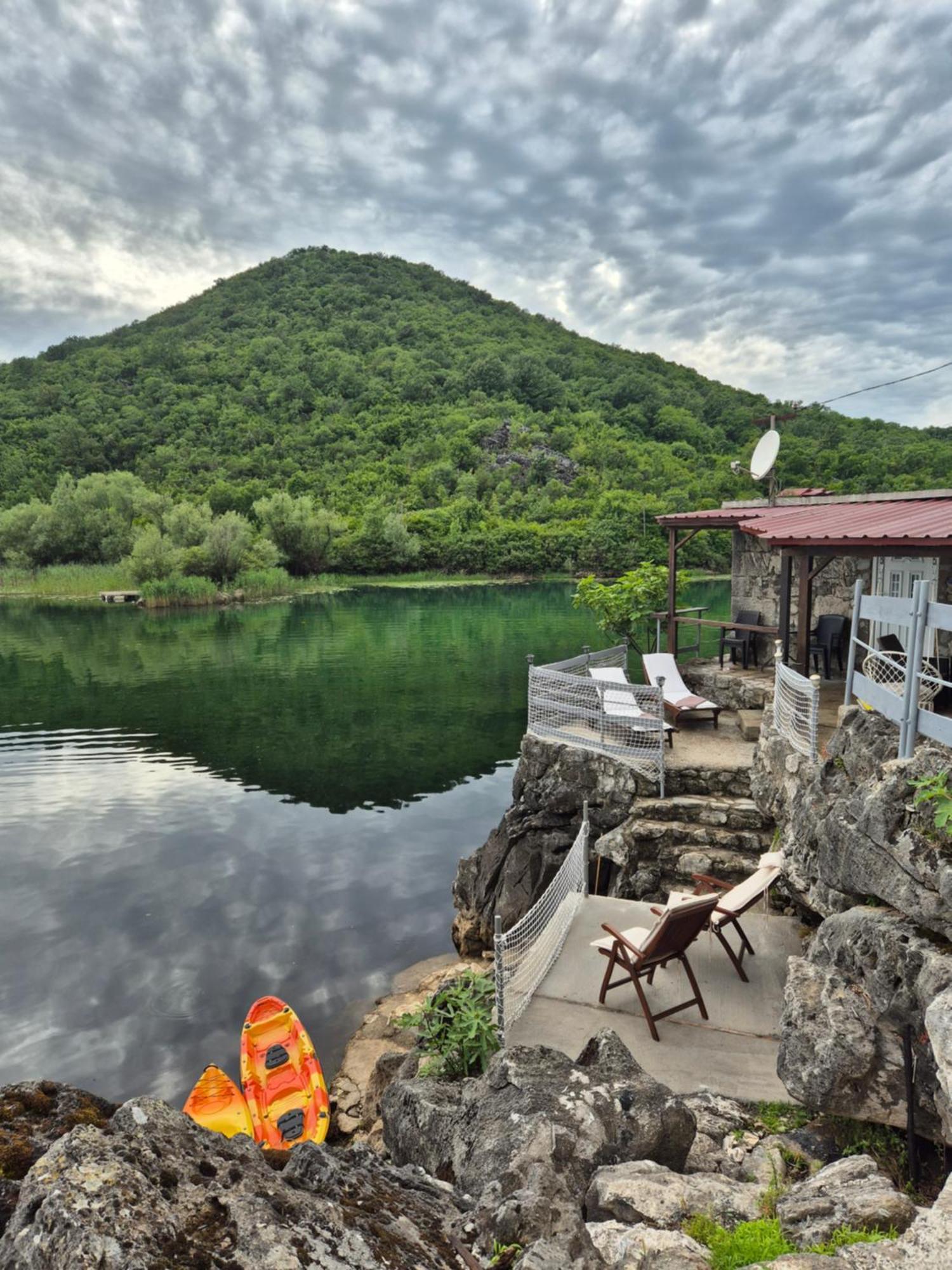 Old House, Skadar Lake 센틴제 외부 사진